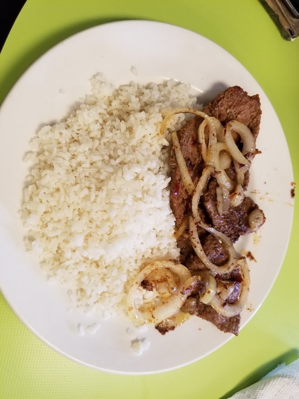 Bistec Encebollado