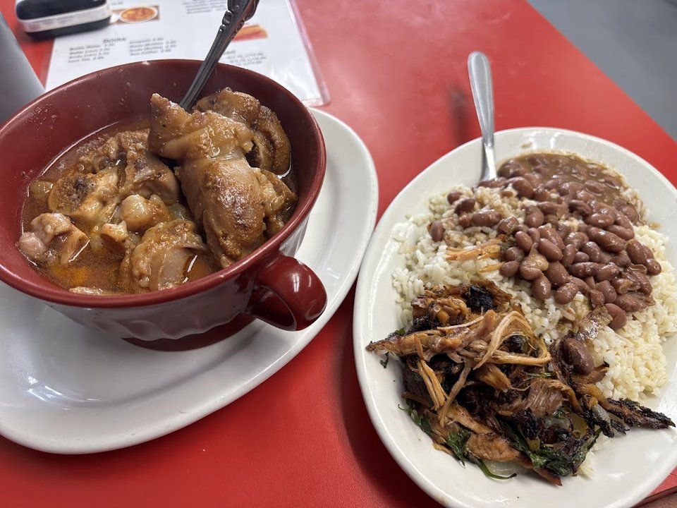 Pig Feet Stew with Rice and Beans